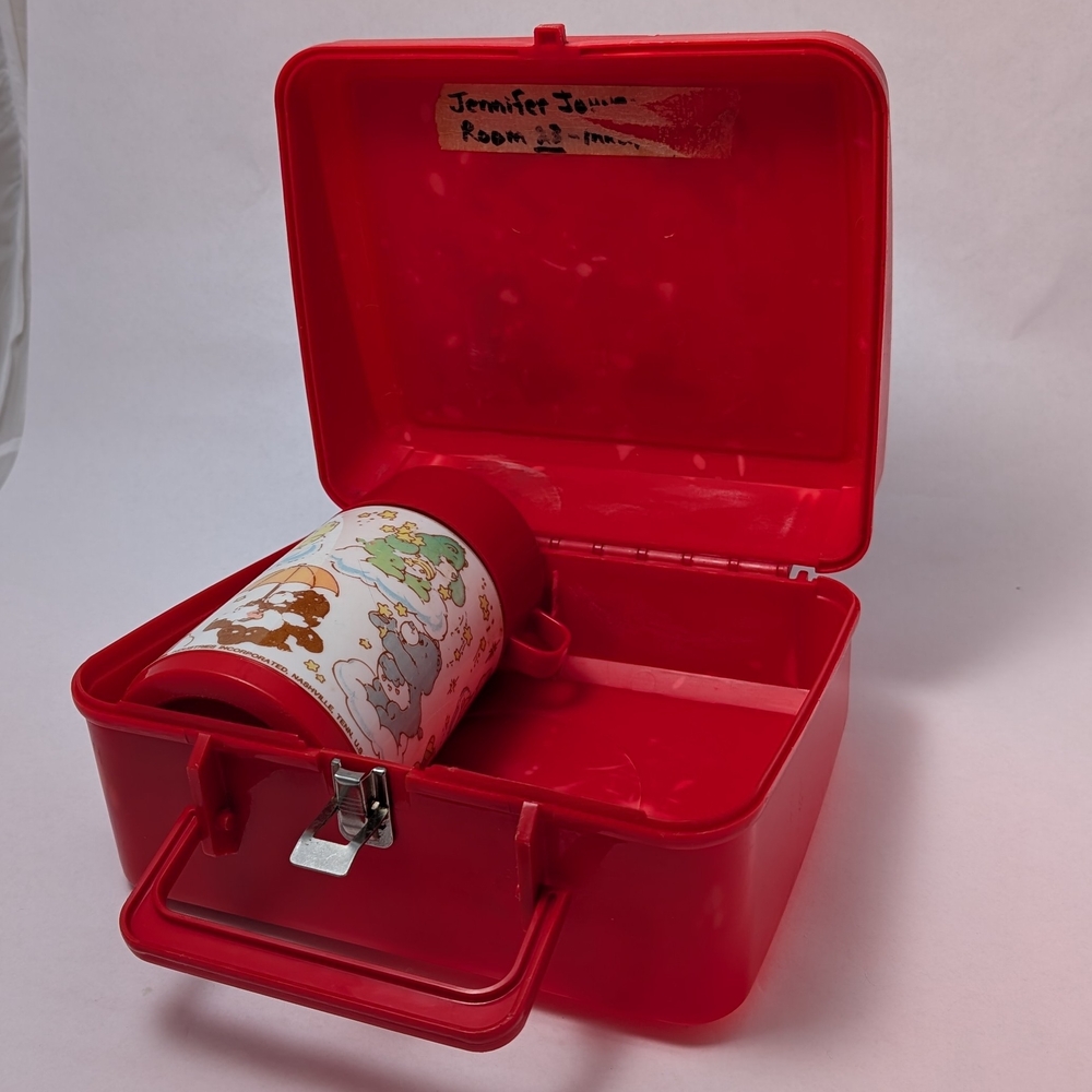 Care Bears Red Lunchbox and Thermos Set - Picture 10 of 10